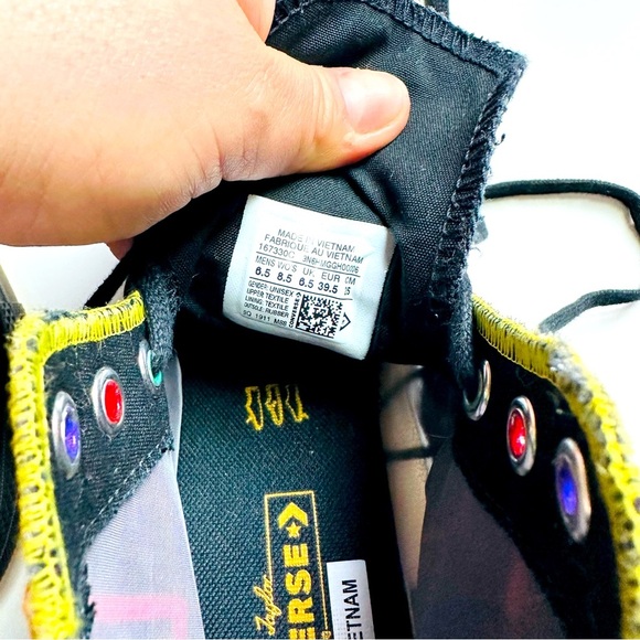 Unisex Converse Chuck Taylor All Star 70 Hi Chinese New Year 2020 - Picture 8 of 9